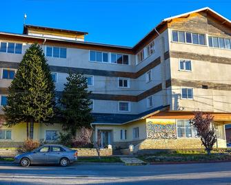 Hostel Arrayan Bariloche - סן קרלוס דה ברילוצ'ה - בניין