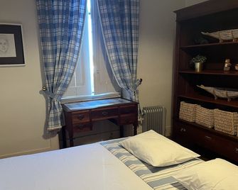 Manor House 5 min from the Santa Cruz Beach and 50 min from Lisbon - A dos Cunhados - Habitación