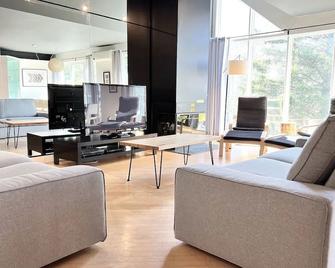 Chalets Montmorency Mont-Sainte-Anne - Saint-Ferreol-les-Neiges - Living room