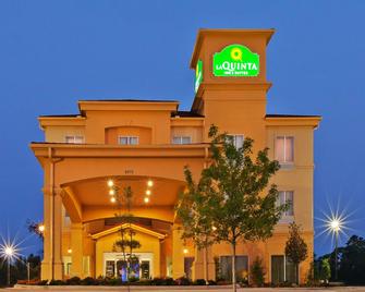 La Quinta Inn & Suites by Wyndham Marshall - Marshall - Building
