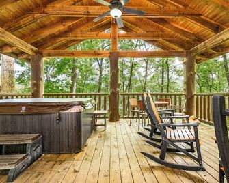 Valentines View: Majestic Lodge with Awe-Inspiring Views - Pittman Center - Patio