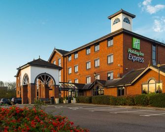 Holiday Inn Express Stafford By IHG - סטאפורד - בניין