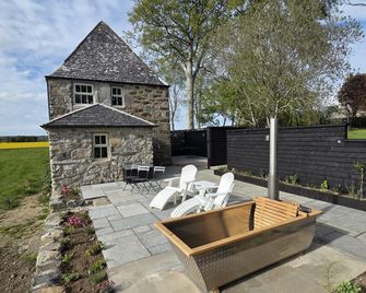 The Lodges @ Barra Castle - Inverurie