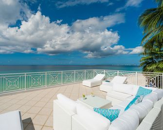 Regal Beach Club - George Town - Balcony