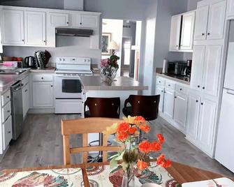 Sun Cindy's House Pahrump - Shoshone - Cocina