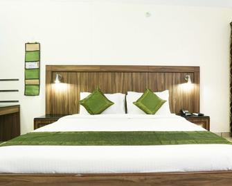 Treebo Komfort Suites, 3 Km From Mysore Palace - Mysore