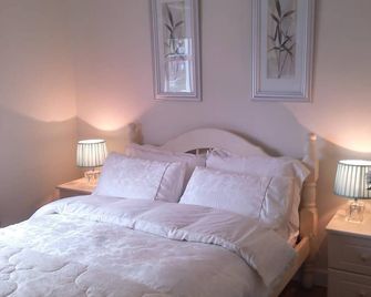 The Vee Guest Accommodation - Waterford - Habitación