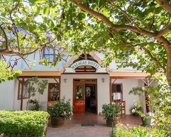 Malagas Hotel - Malgas - Edificio