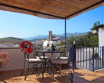 Sunny apartment in Andalucia with spectacular roof terrace. - Ríogordo - Balcón
