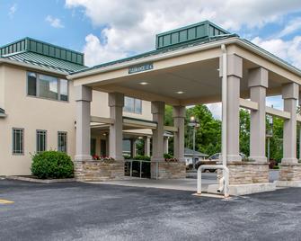 Quality Inn Bedford - Bedford - Будівля