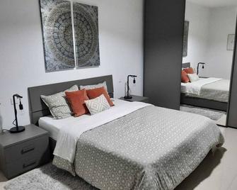 Modern 3 bedroom apartment in Mellieha - Mellieħa - Habitación