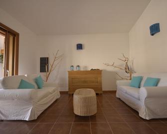 Relais Benemari - Siniscola - Salon