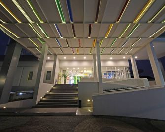 Pop! Hotel Kemang Jakarta - Yakarta