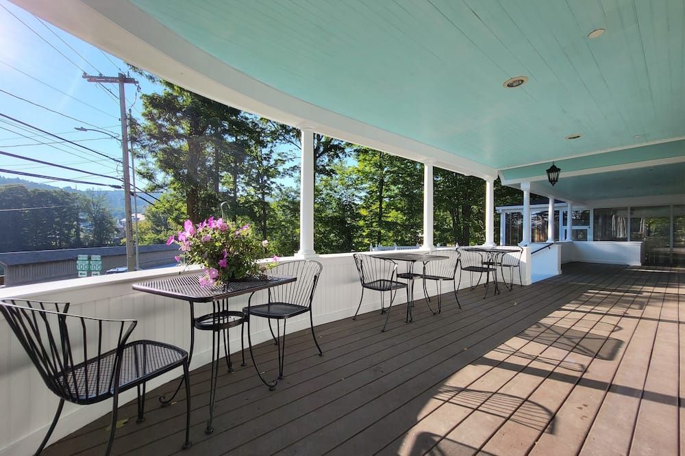 The Stowe Village Inn - סטואו - מרפסת