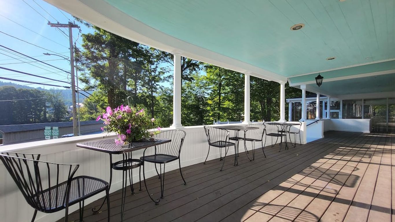 The Stowe Village Inn