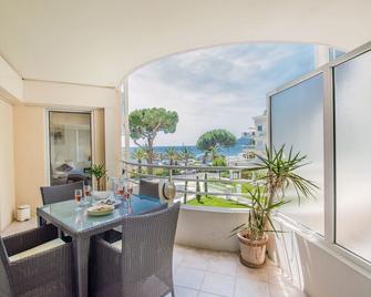 Sunlight Properties - 'Kahlua' - Cannes - Sea front - Κάννες - Μπαλκόνι