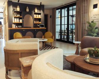 Nomad Hotel & Spa Altea - Altea - Salónek