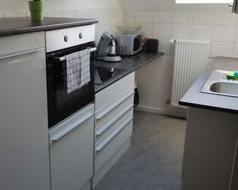 Koelsche Wohnung 1c - Köln - Kök