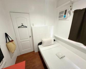 Dormitelsph Bgc - Makati - Bedroom