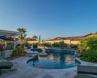 Spectacular Hilltop Home wResort Like Backyard - Fountain Hills - Pool