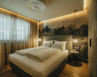 بلاك إيجل لاكشري أبارتمنتس - مايرهوفين - غرفة نوم