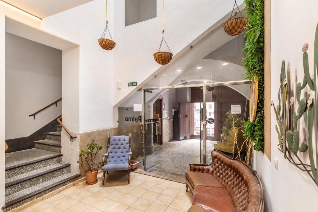 دار ضيافة يوث، سنترال بالما