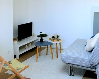 Appt du Phare, 1 bedroom, near Calais port and bea - Calais - Living room