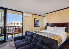 Popular self-contained Apartment in Waikiki Sleeps 2-3 guests. - Honolulu - Bedroom