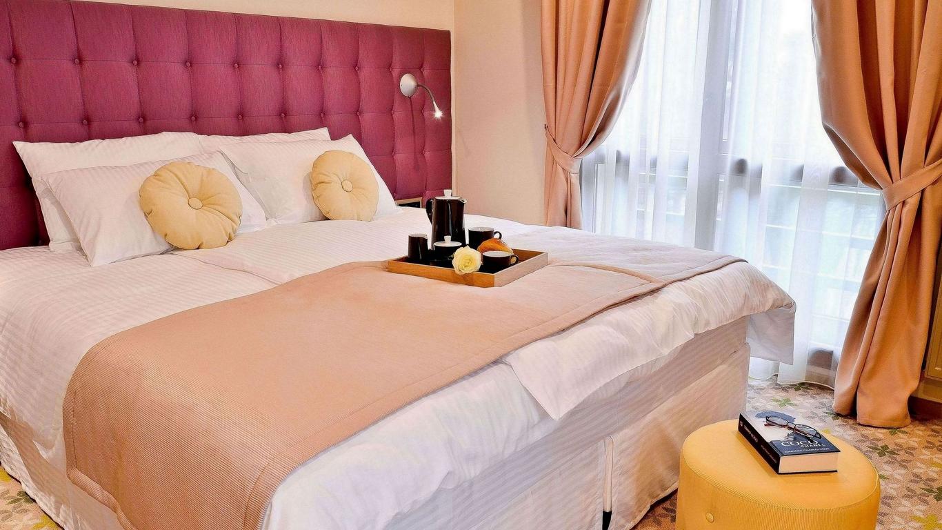 Capitolina City Chic Hotel