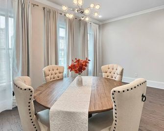 Savannah Riverfront Retreat - Savannah - Dining room