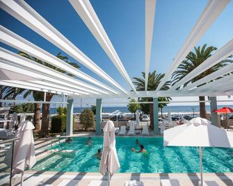 Elinotel Sermilia Resort - Psakoudia - Piscina