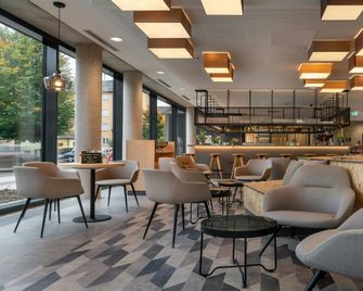 Holiday Inn - The Niu, Timber Eßlingen By IHG - Esslingen am Neckar - Salónek