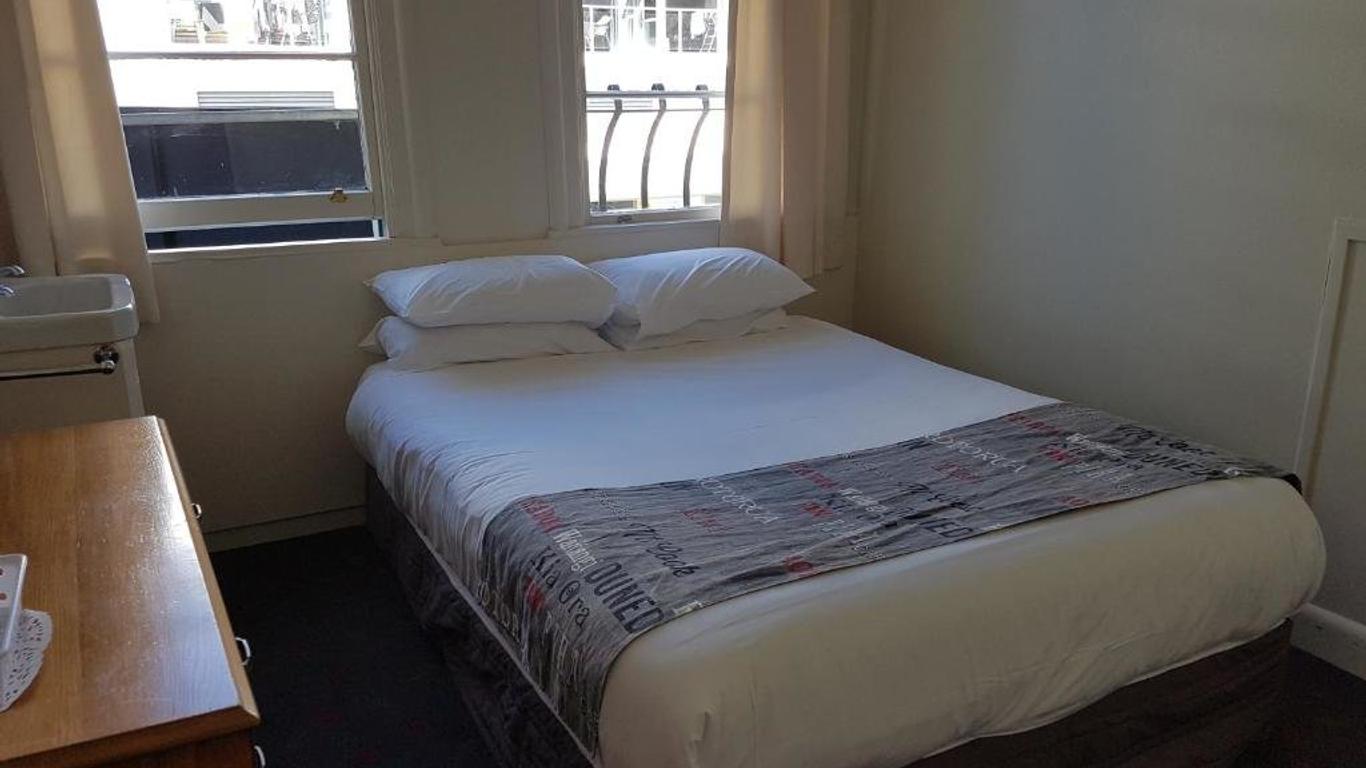 Whakatane Hotel