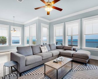 Blue Skye - Navarre - Living room