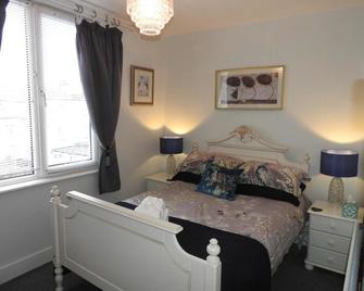 Beaches Guesthouse - Paignton - Bedroom