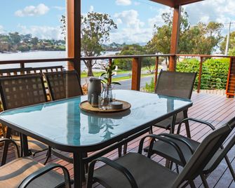 Bruces Waterside Units - Mallacoota - Balcón