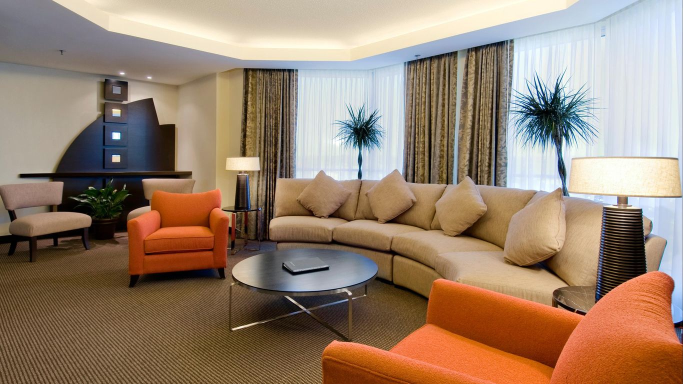 Hilton Toronto/Markham Suites Conference Center & Spa