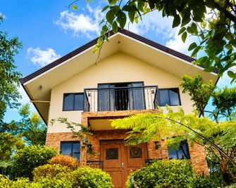 Casa Grande Flora Villas and Resort - Silang