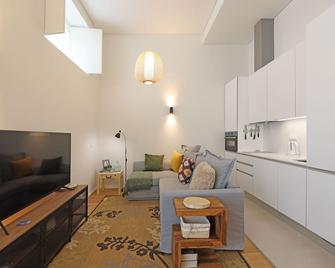 Flh Gaia Homey Winery Flat - Vila Nova de Gaia - Wohnzimmer