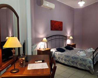 Girosa - Caltagirone - Bedroom
