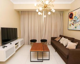 2BR Downtown Santo Domingo with Gym & Pool - Saint-Domingue - Salon