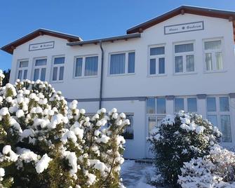 Ferienwohnungen Stranddistel - Apartments von 30 bis 75 qm - Zinnowitz - Gebäude