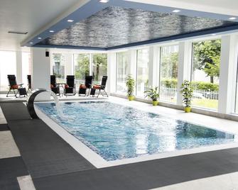 Hotel Villa Elsa - Bad Kissingen - Piscina