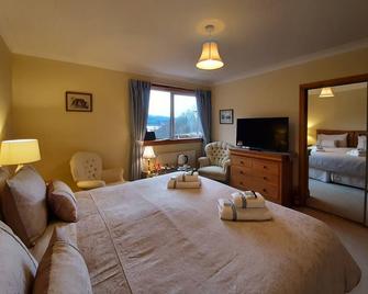 High March - Beauly - Bedroom
