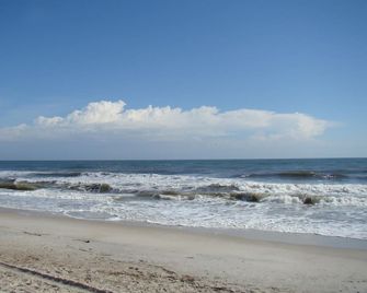 Desoto Beach Gardens - Tybee Island - Playa