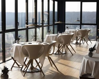 Hôtel & Restaurant Origines par Adrien Descouls - Teritoria - Le Broc - Restauracja