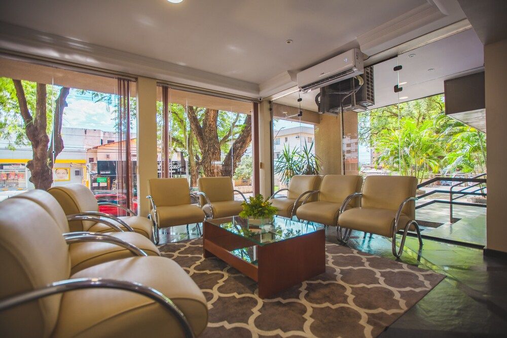 فندق رافاين سنترو