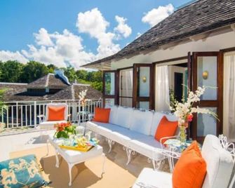 Half Hill 1br - Montego Bay - Patio