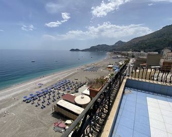 Hotel San Pietro - Letojanni - Playa