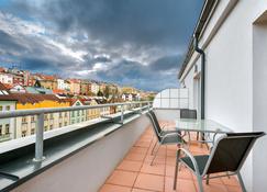 Downtown Suites Belohorska - Prague - Balcony